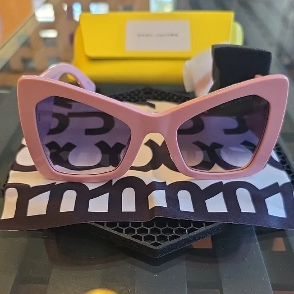 Marc Jacobs 761/s Blush Cat-Eye Sunglasses In PINK display picture 2